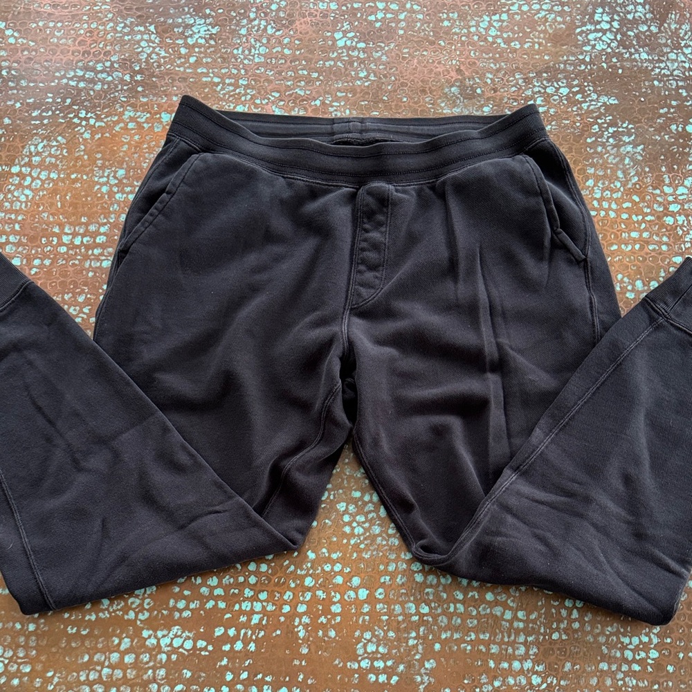 Uniqlo Men's Black Jogger/Sweatpants